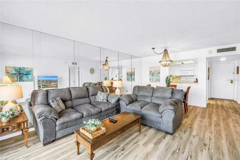 4900 BRITTANY DRIVE S #205 St Petersburg, FL 33715