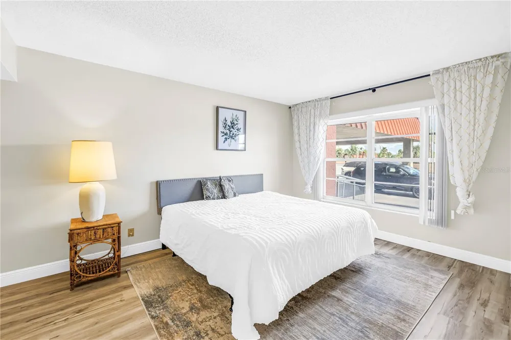 4900 BRITTANY DRIVE S #205 St Petersburg, FL 33715