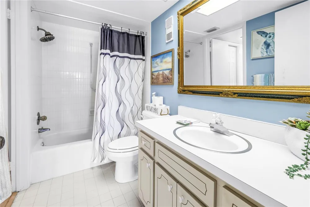 4900 BRITTANY DRIVE S #205 St Petersburg, FL 33715