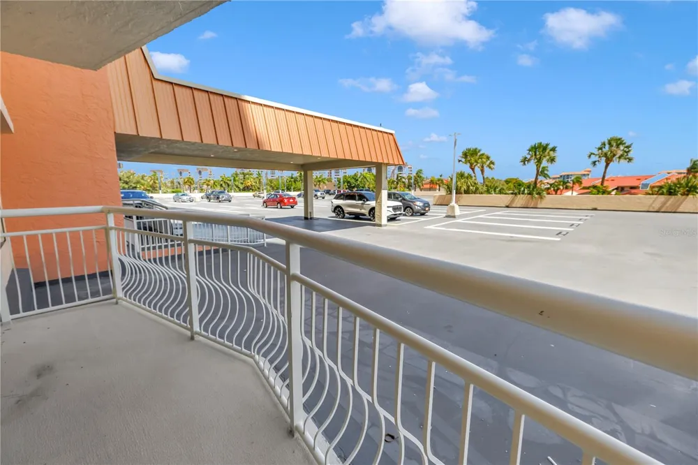 4900 BRITTANY DRIVE S #205 St Petersburg, FL 33715
