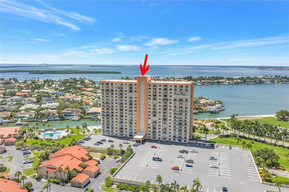 4900 BRITTANY DRIVE S #205 St Petersburg, FL 33715