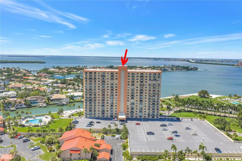 4900 BRITTANY DRIVE S #205 St Petersburg, FL 33715