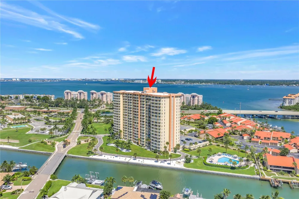 4900 BRITTANY DRIVE S #205 St Petersburg, FL 33715