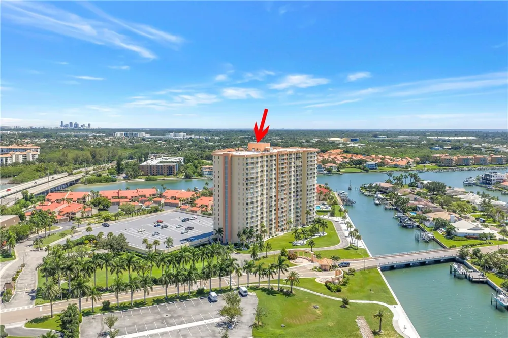 4900 BRITTANY DRIVE S #205 St Petersburg, FL 33715