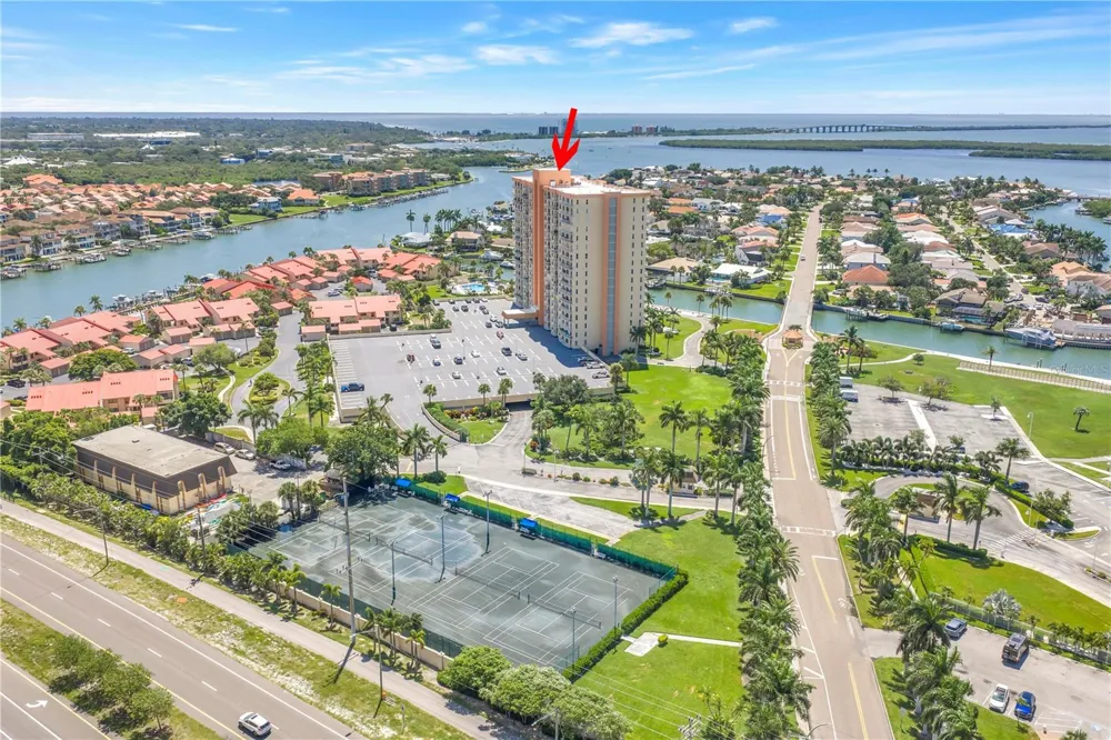 4900 BRITTANY DRIVE S #205 St Petersburg, FL 33715