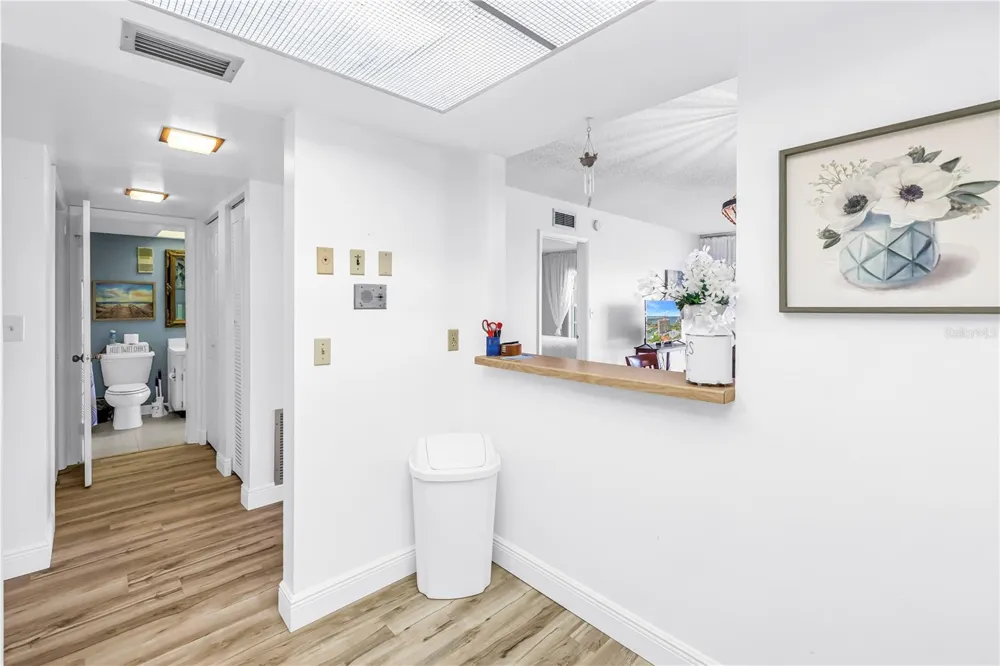 4900 BRITTANY DRIVE S #205 St Petersburg, FL 33715