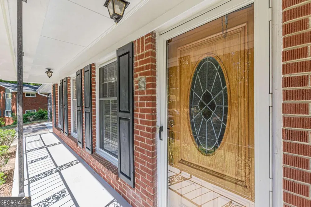 3483 Scenic DR East Point, GA 30344