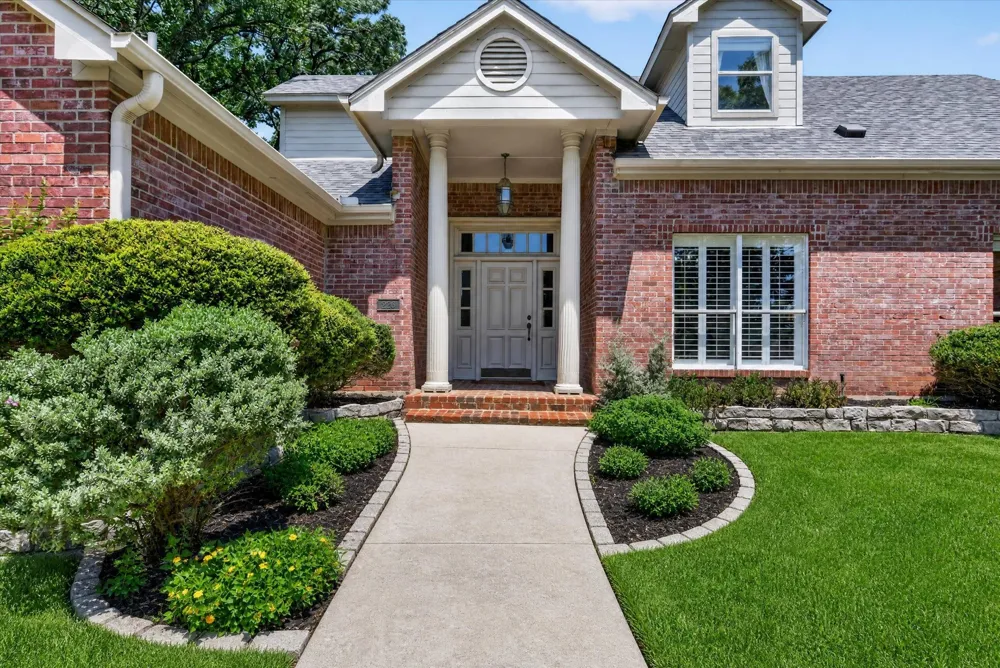 225 Shady Hill Lane Double Oak, TX 75077
