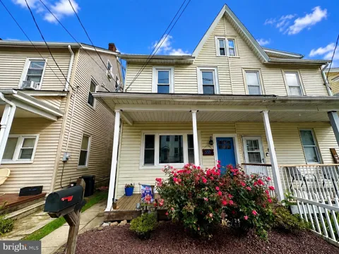 550 W FRANKLIN STREET