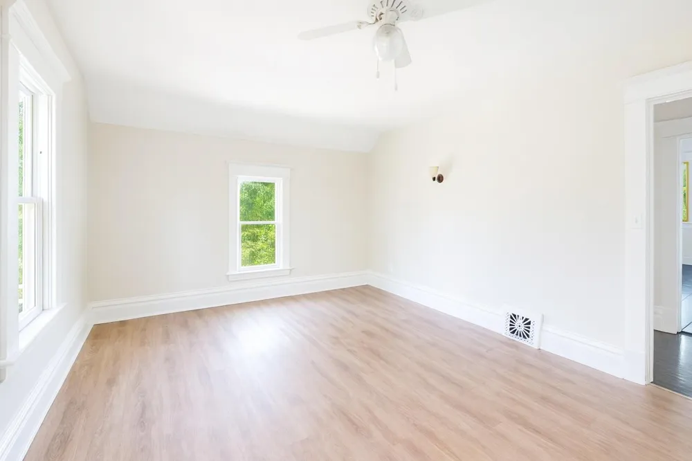 1517 James Street Kalamazoo, MI 49001