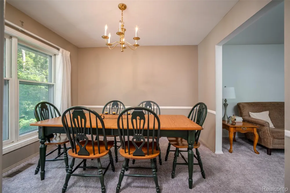 6826 Spruce Drive Bloomfield Hills City, MI 48301