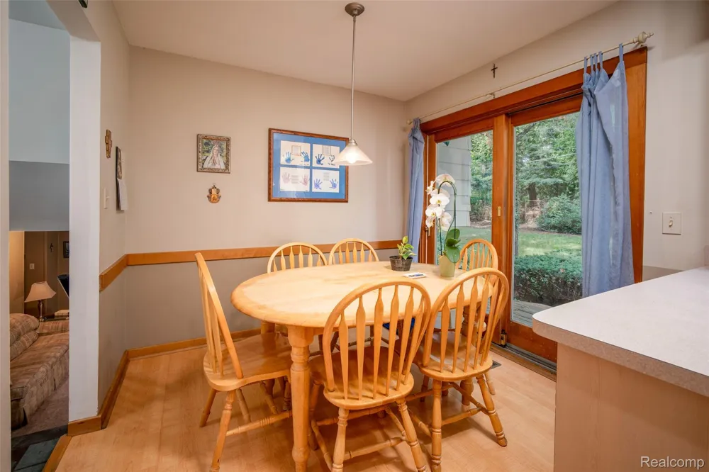 6826 Spruce Drive Bloomfield Hills City, MI 48301