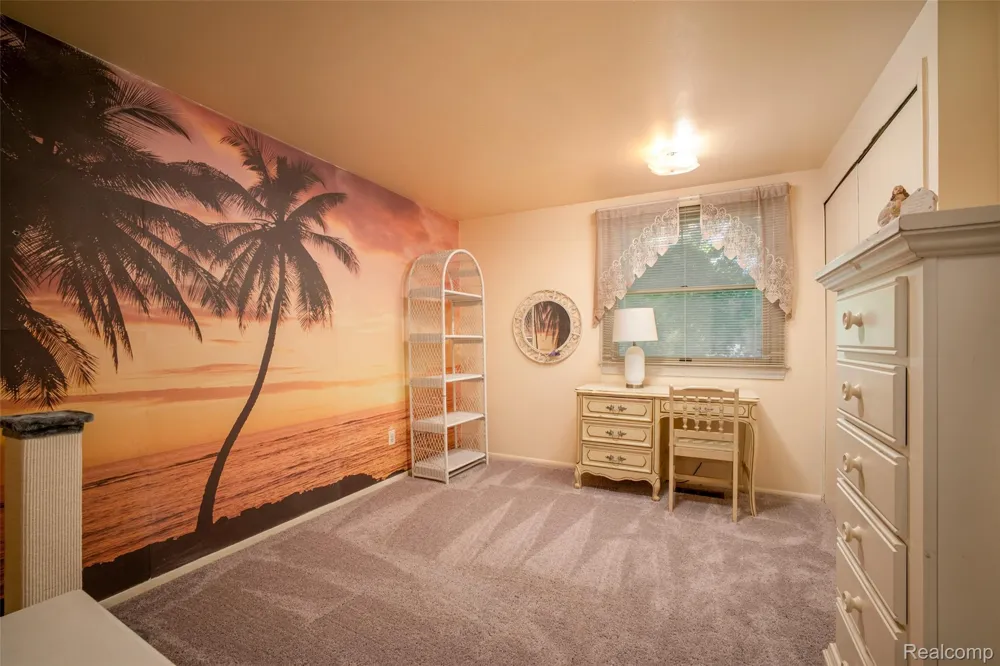 6826 Spruce Drive Bloomfield Hills City, MI 48301