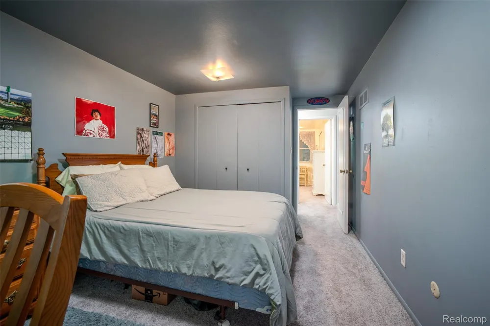 6826 Spruce Drive Bloomfield Hills City, MI 48301