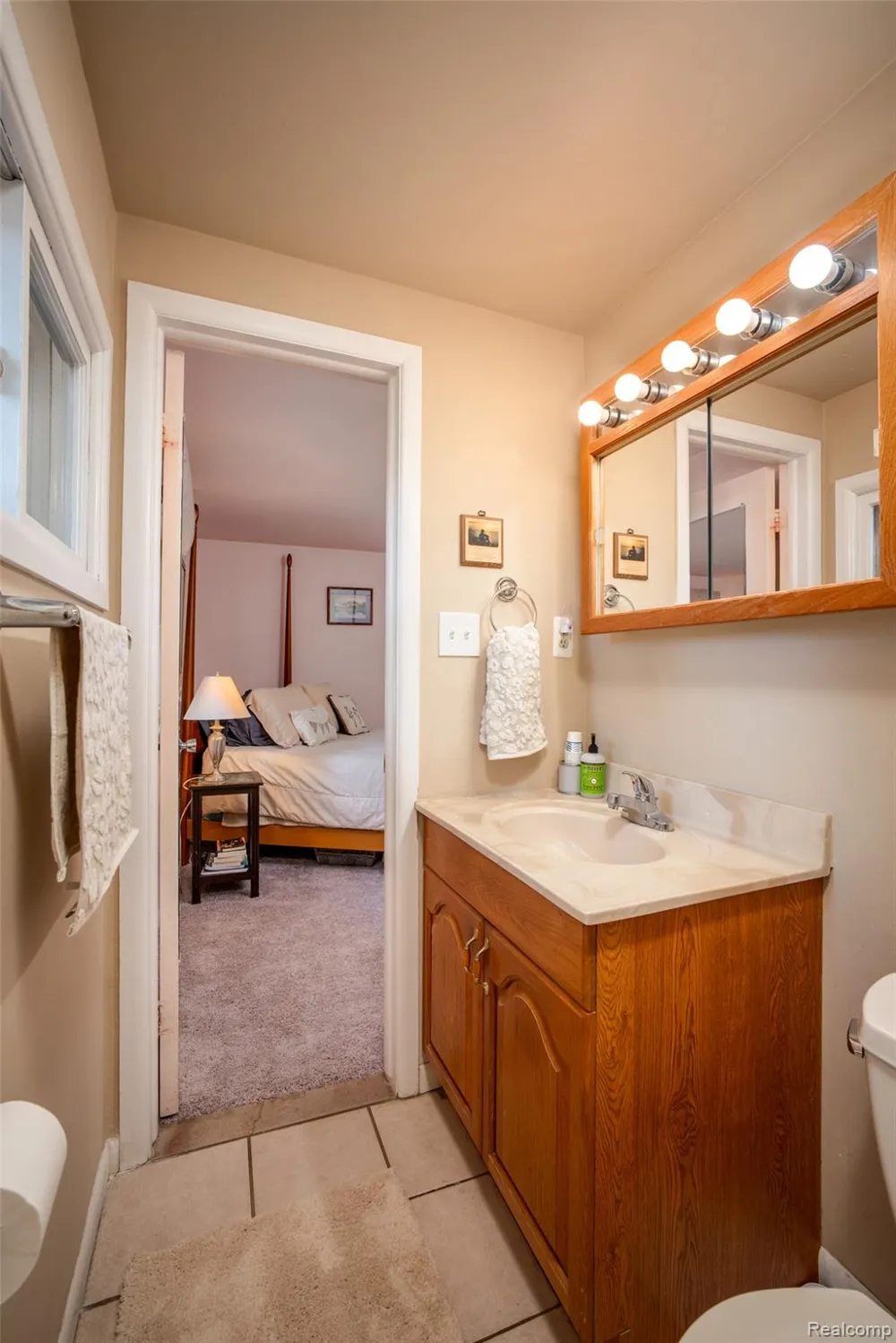 6826 Spruce Drive Bloomfield Hills City, MI 48301