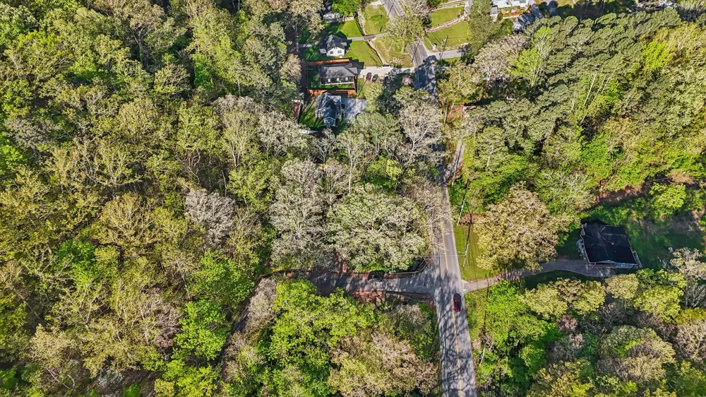 1018 Shallowford Road Chattanooga, TN 37411