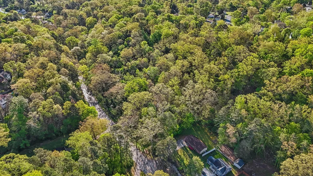 1018 Shallowford Road Chattanooga, TN 37411
