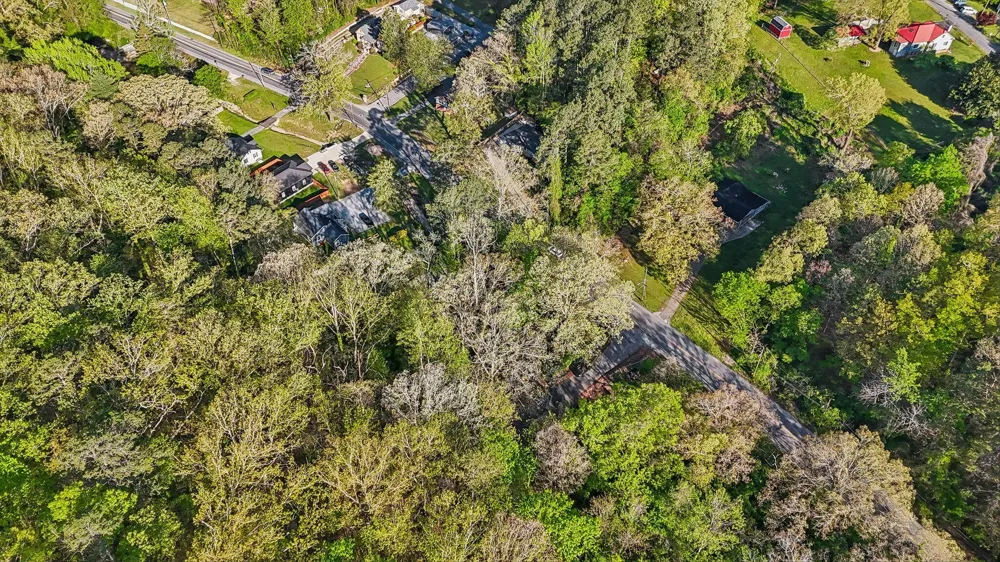 1018 Shallowford Road Chattanooga, TN 37411