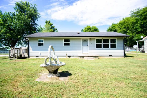 220 Austin Ave