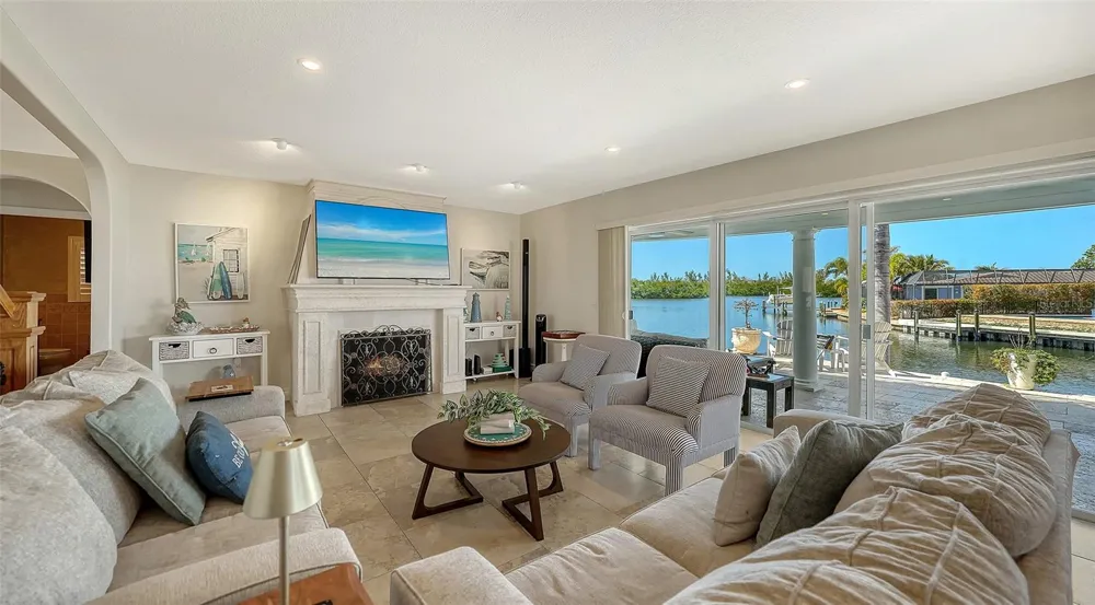 10432 SPOONBILL ROAD W Bradenton, FL 34209
