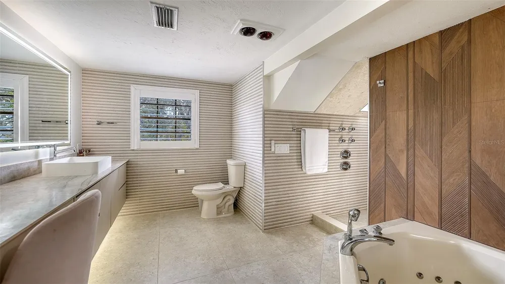 10432 SPOONBILL ROAD W Bradenton, FL 34209