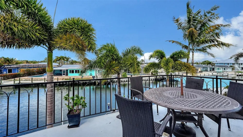 10432 SPOONBILL ROAD W Bradenton, FL 34209