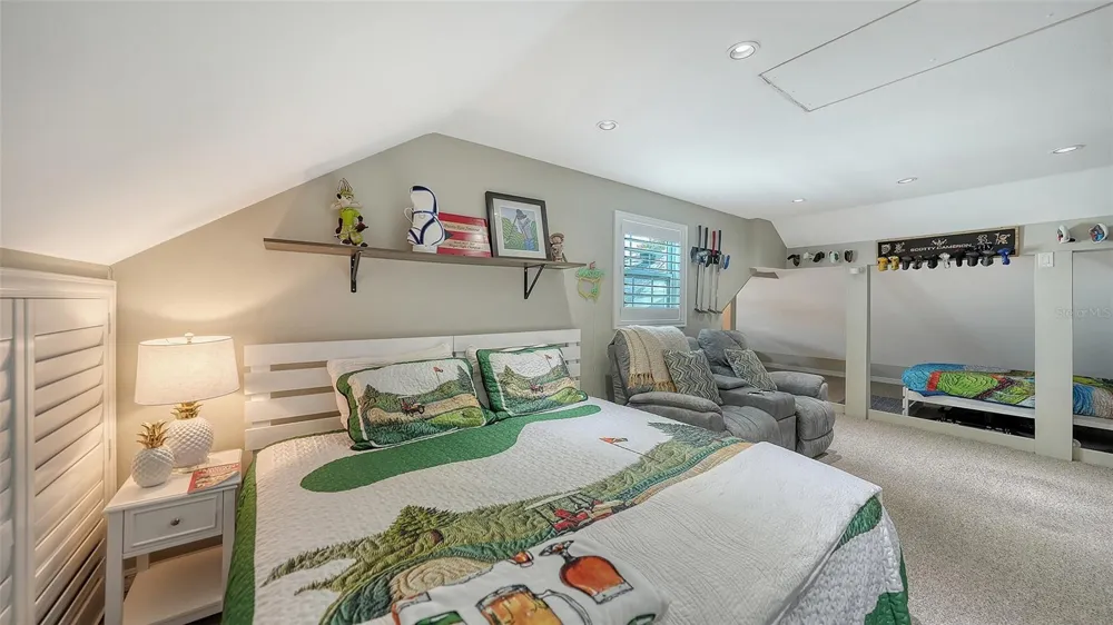 10432 SPOONBILL ROAD W Bradenton, FL 34209