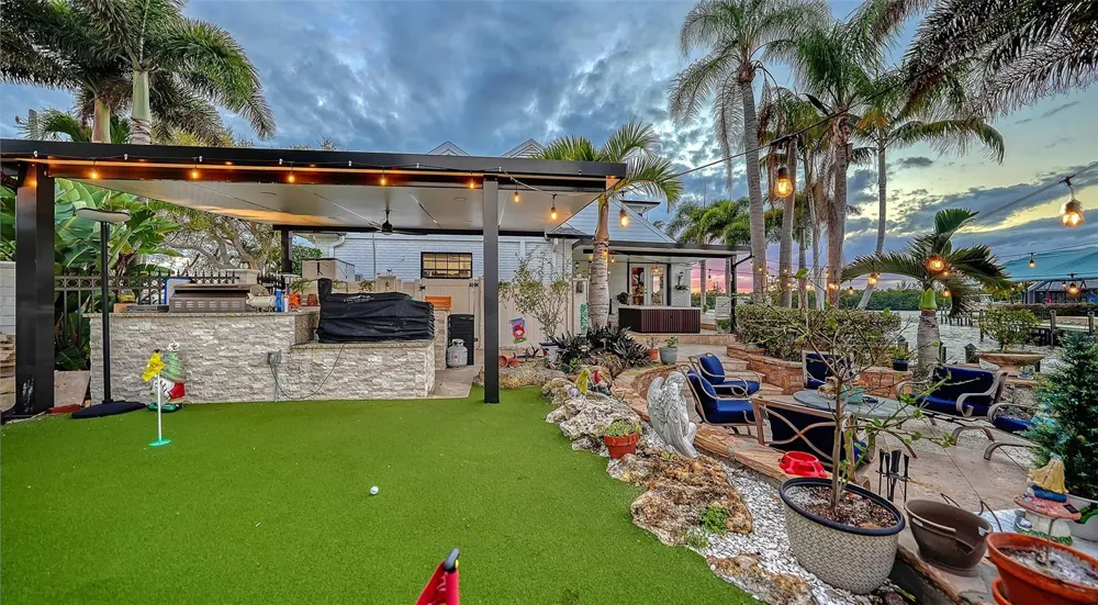 10432 SPOONBILL ROAD W Bradenton, FL 34209