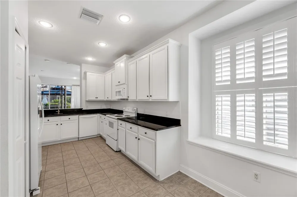 5320 GOLDEN ISLES DRIVE Apollo Beach, FL 33572