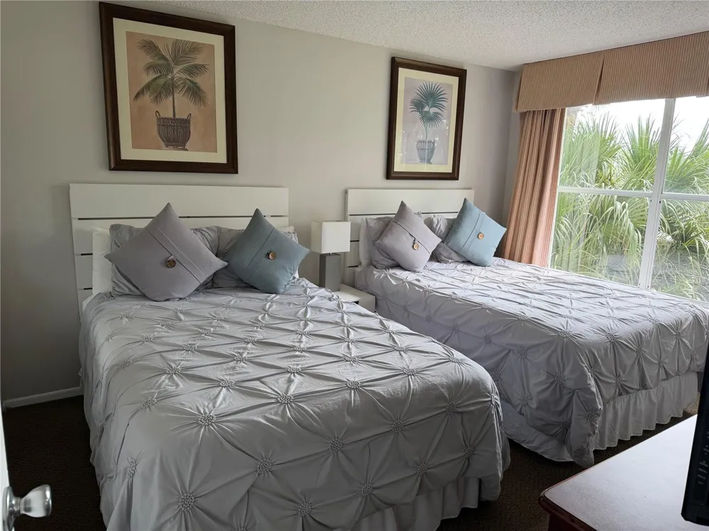 6324 PARC CORNICHE DRIVE #1202 Orlando, FL 32821