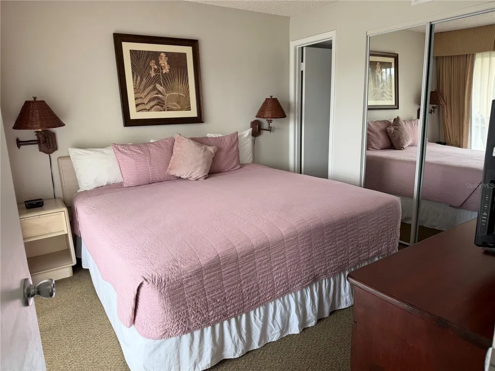 6324 PARC CORNICHE DRIVE #1202 Orlando, FL 32821