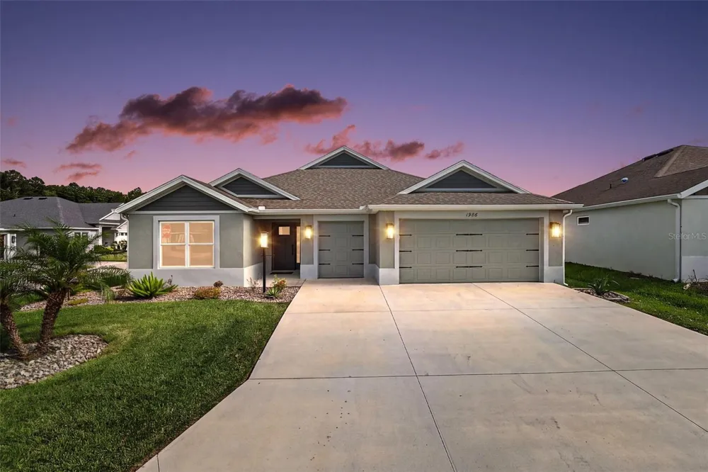 1986 OPPENHEIMER COURT The Villages, FL 34762