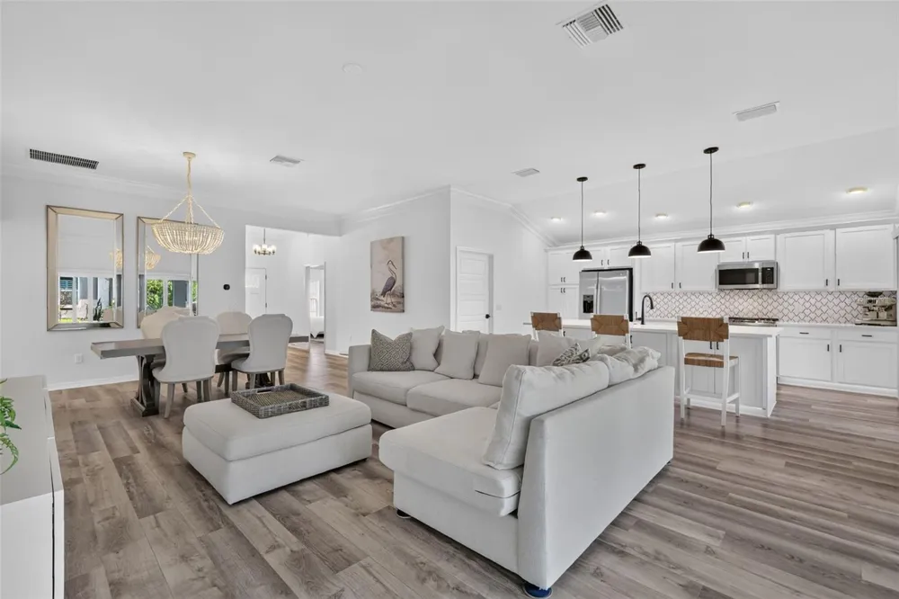 1986 OPPENHEIMER COURT The Villages, FL 34762
