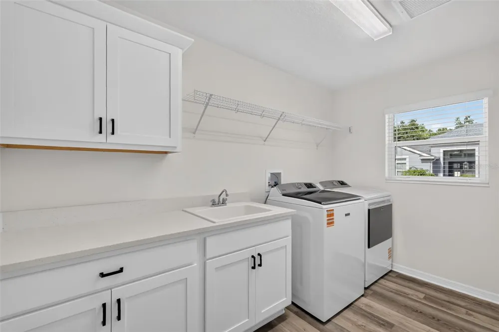 1986 OPPENHEIMER COURT The Villages, FL 34762