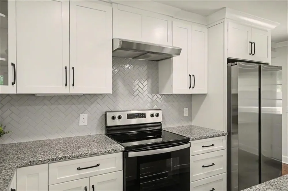 17 Crestwood Road Cartersville, GA 30121