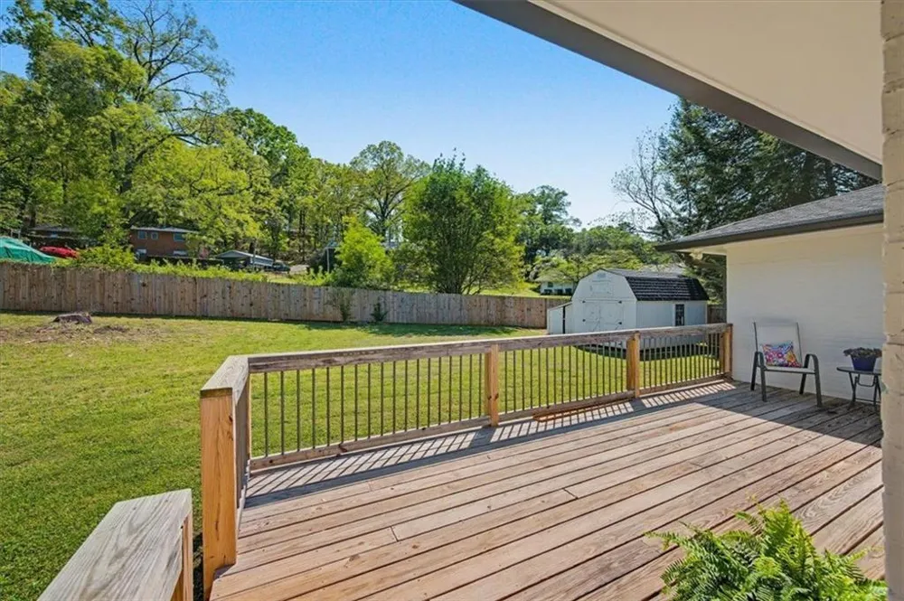 17 Crestwood Road Cartersville, GA 30121