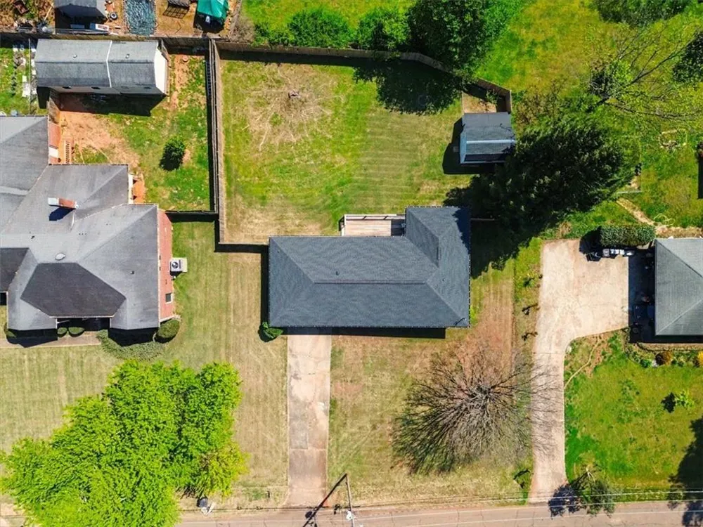 17 Crestwood Road Cartersville, GA 30121