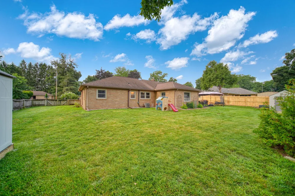 1730 Shoemaker Drive Jackson, MI 49203