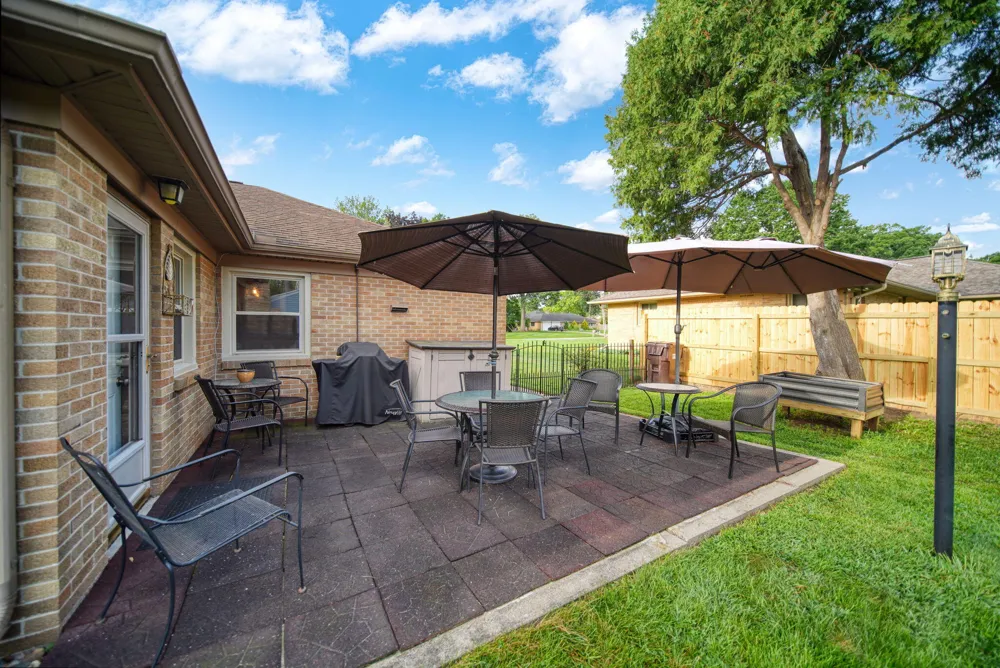 1730 Shoemaker Drive Jackson, MI 49203