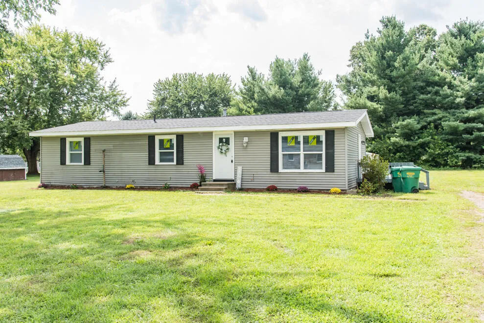 58048 Carman Drive Three Rivers, MI 49093