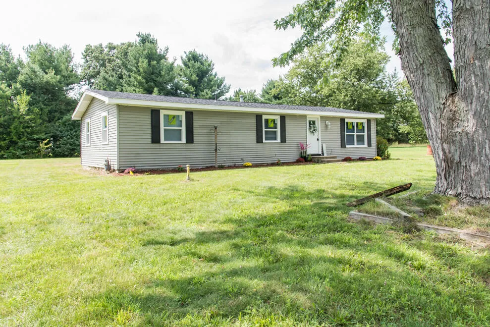 58048 Carman Drive Three Rivers, MI 49093