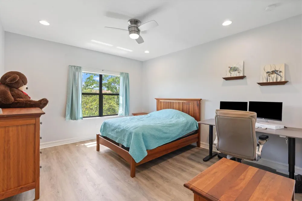 10076 BRICKHILL DRIVE Boca Raton, FL 33428