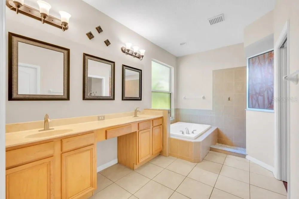 6105 GANNETSIDE PLACE Lithia, FL 33547