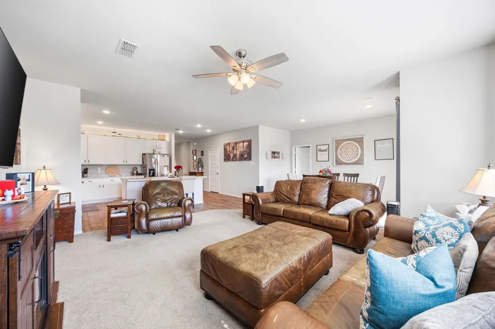 1017 Waverly Drive Van Alstyne, TX 75495