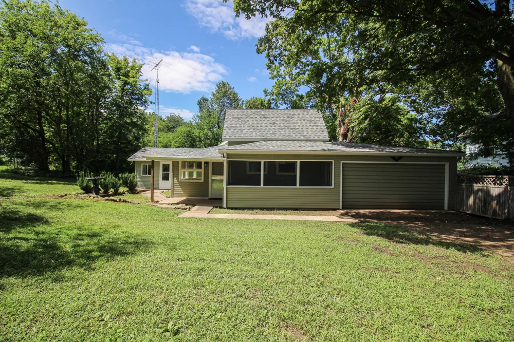 58552 Prairie Street Cassopolis, MI 49031