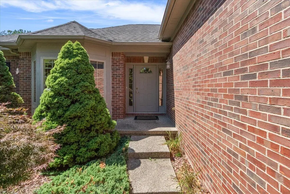 1011 Ashton Woods Drive Canton, MI 48187