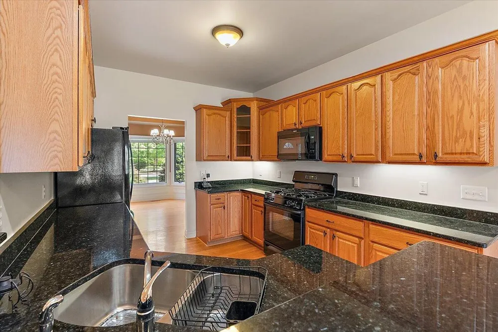 1011 Ashton Woods Drive Canton, MI 48187