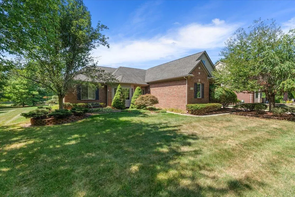 1011 Ashton Woods Drive Canton, MI 48187