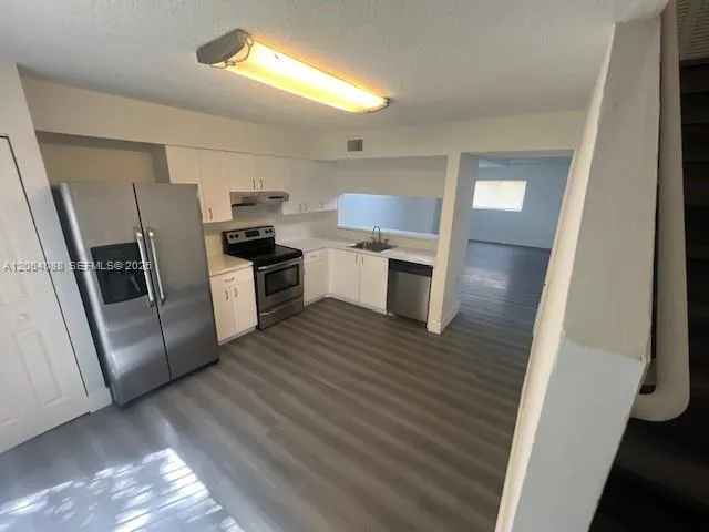14931 SW 82nd Ter #4-206 Miami, FL 33193