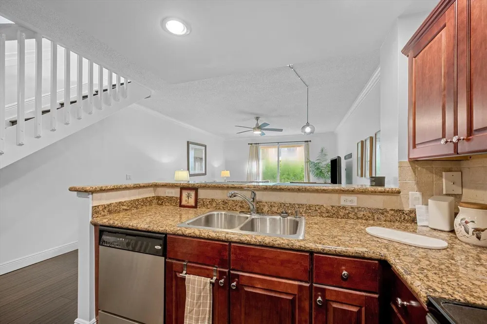 11771 St Andrews Place #103 Wellington, FL 33414